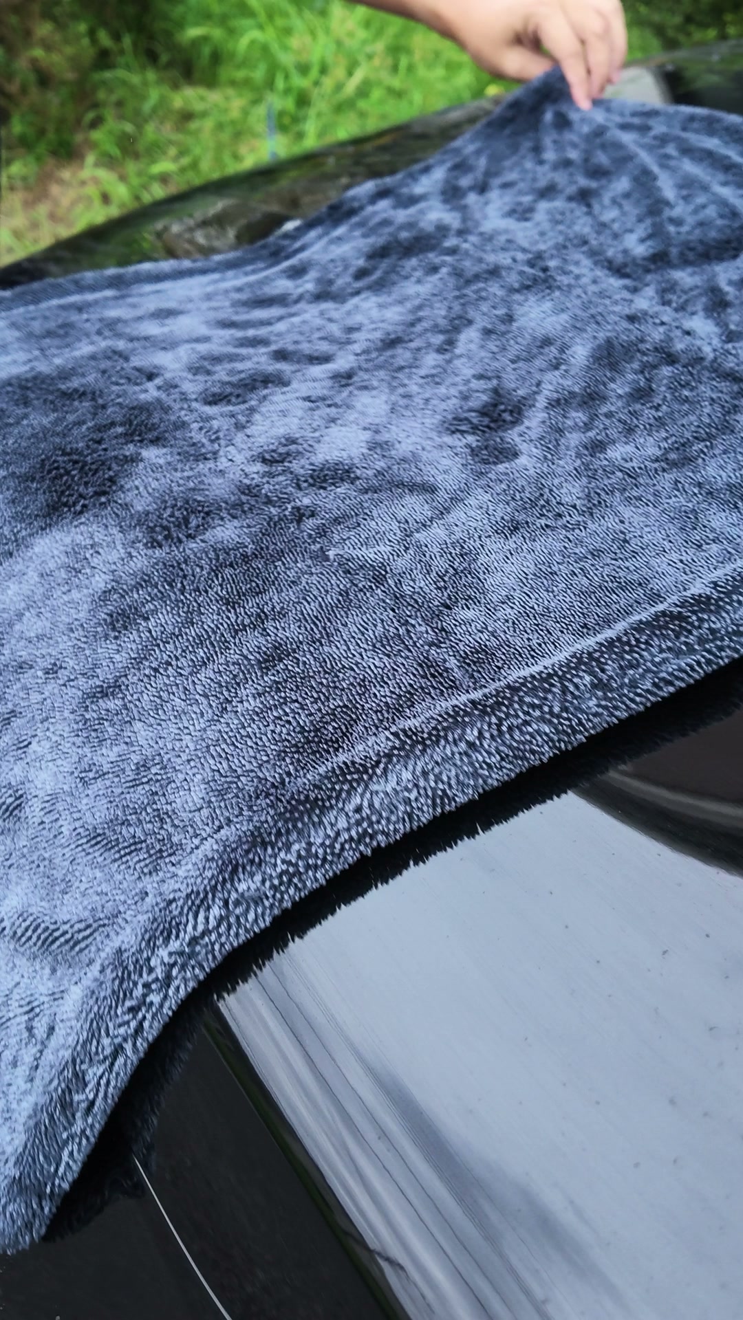 水滴の残った面に広げて置いたタオル